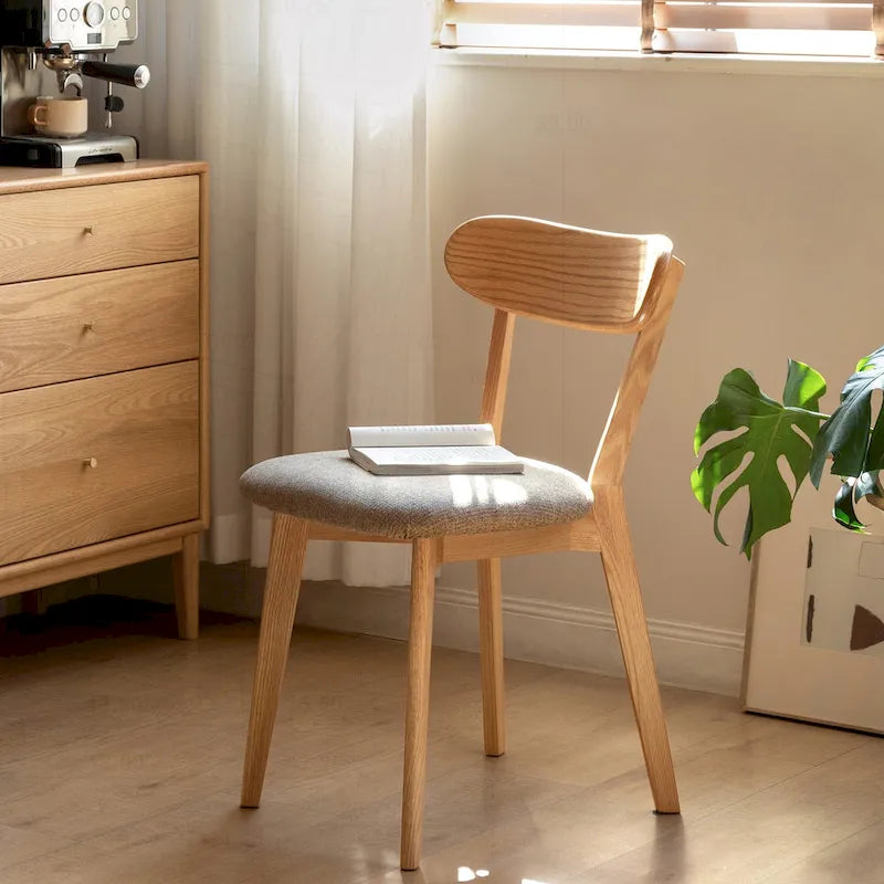 Premium Solid Wood Dining Chair with Exceptional Craftsmanship for Comfortable Seating